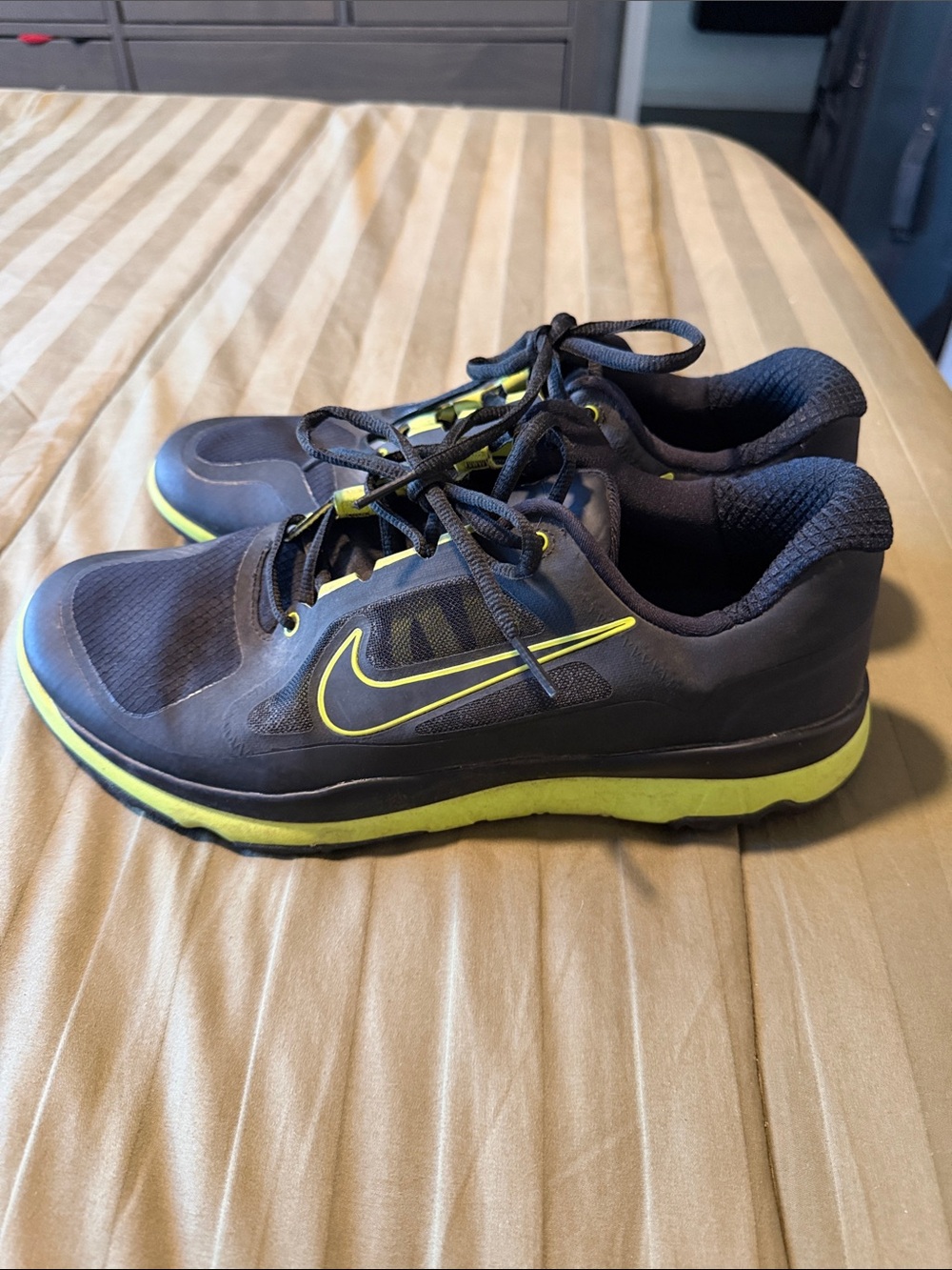 Nike Men's Black with Neon Yellow Trim Athletic Sneakers